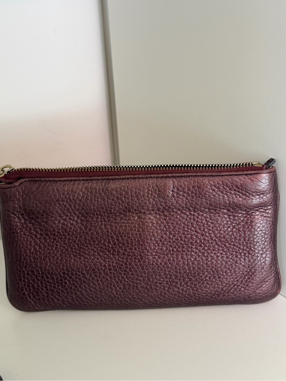 Gucci Soho Metallic Leather Wristlet Clutch Burgundy - Picture 8 of 10